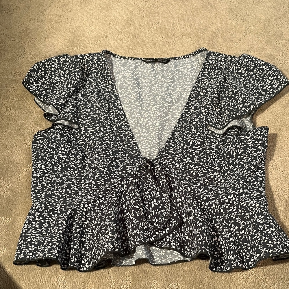 SHEIN Green and White Floral Blouse